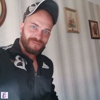 Зи Ко